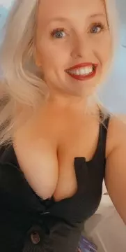 bLoomLikeLola image 0