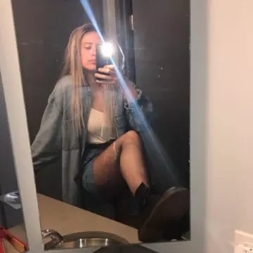 EsmaeBloomer image 0