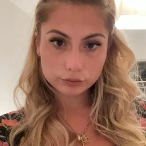 blondfickluder image 1