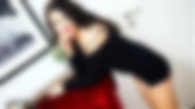 laura image 2